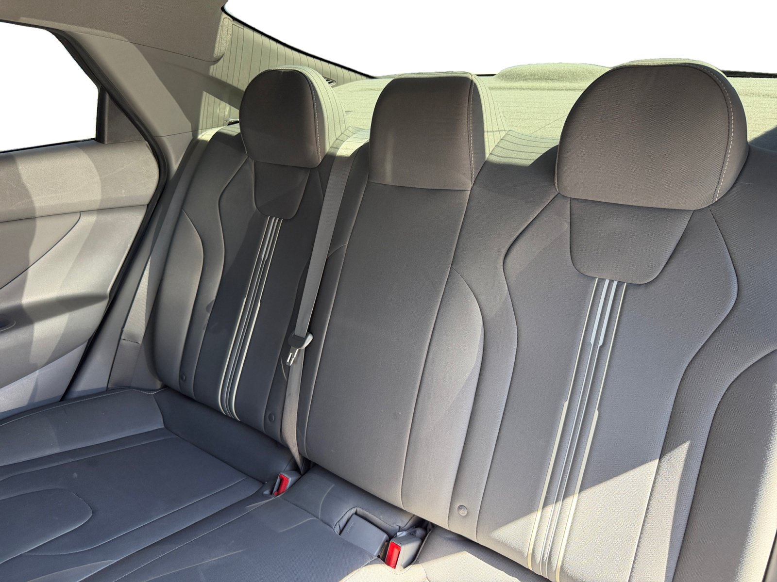 Used 2022 Hyundai Elantra SEL w/ Convenience Package FWD image 13
