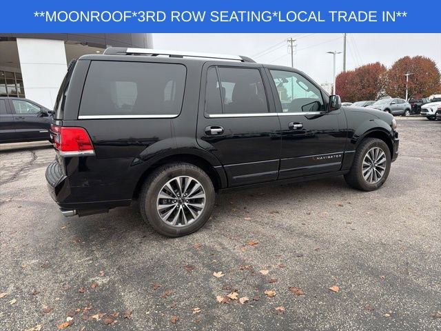 Used 2017 Lincoln Navigator Select image 11