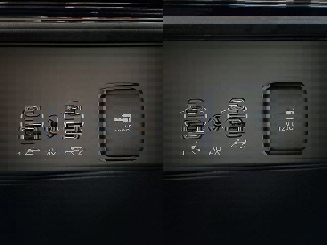 New 2026 Jeep Grand Cherokee Limited w/ Limited Altitude Package image 33