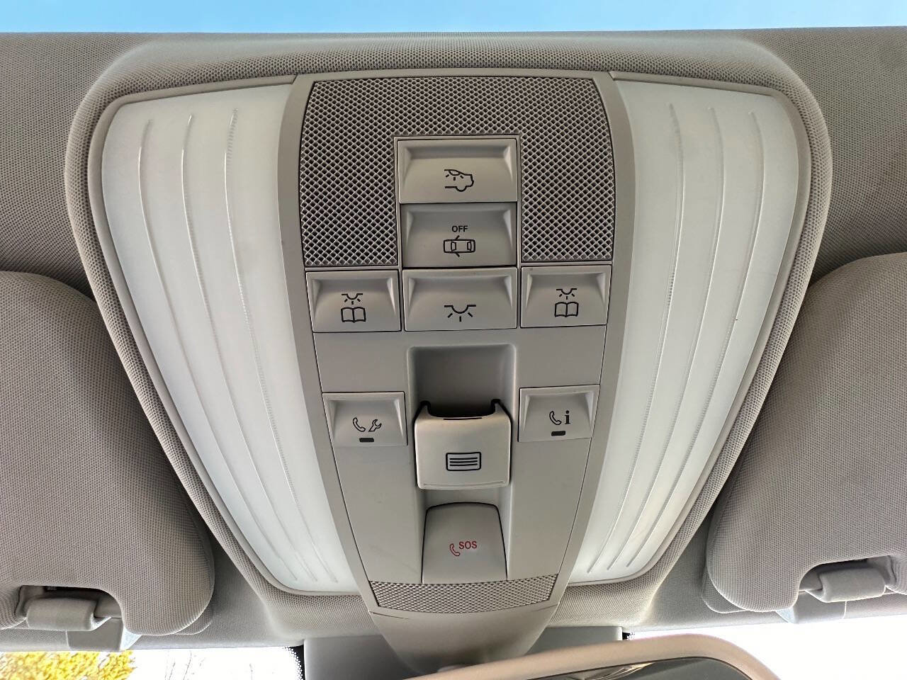 Used 2014 Mercedes-Benz E 350 E 350 Luxury 4dr Sedan image 23