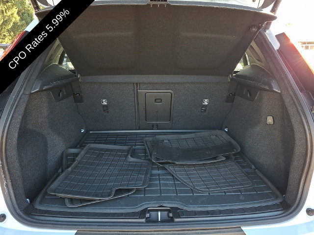 Certified 2024 Volvo XC40 B5 Plus w/ Climate Package AWD/4WD image 32