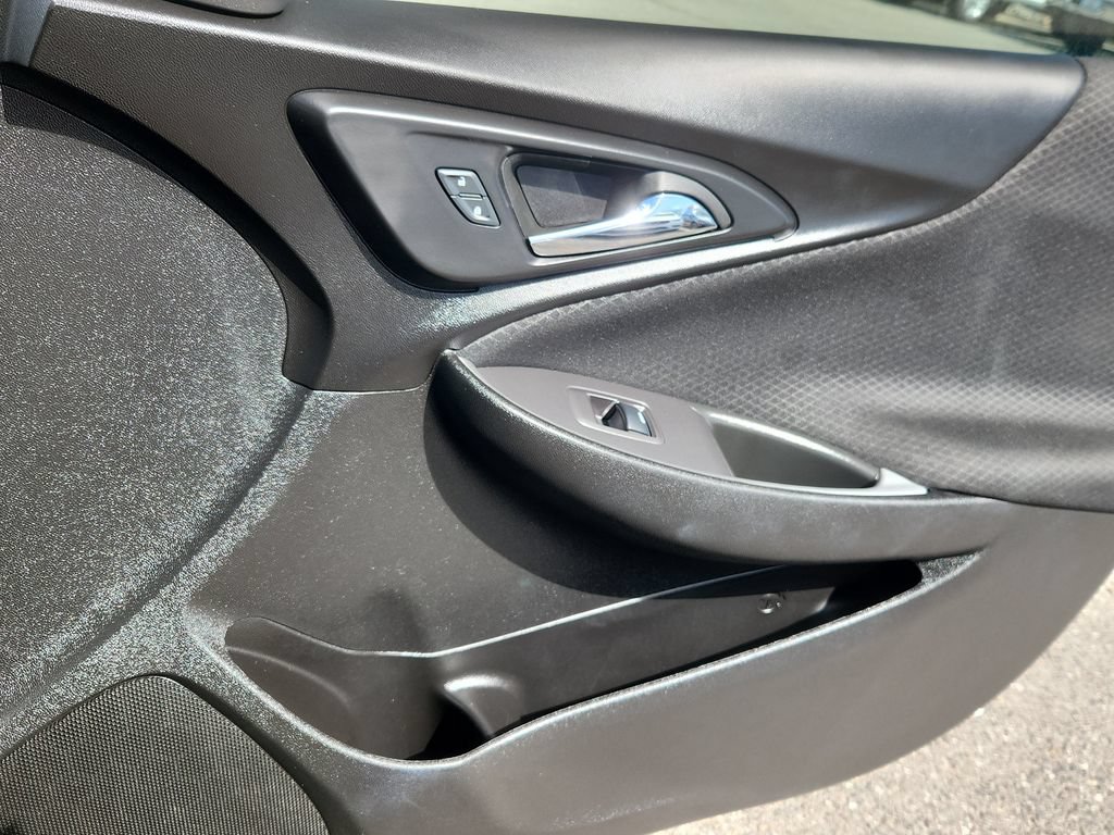 Used 2025 Chevrolet Malibu LT FWD image 14