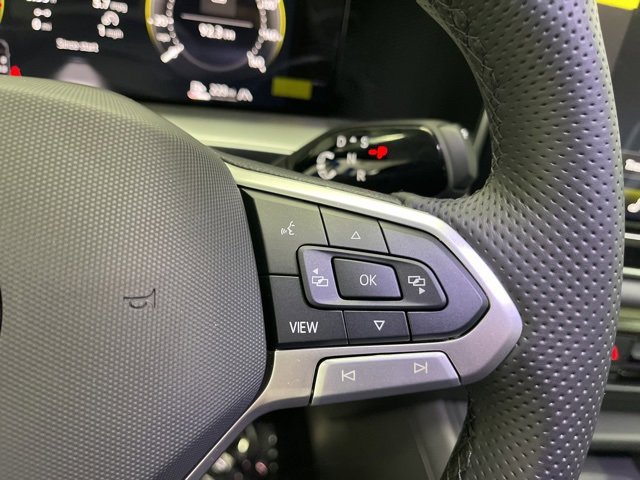 New 2026 Volkswagen Tiguan SE R-Line image 17