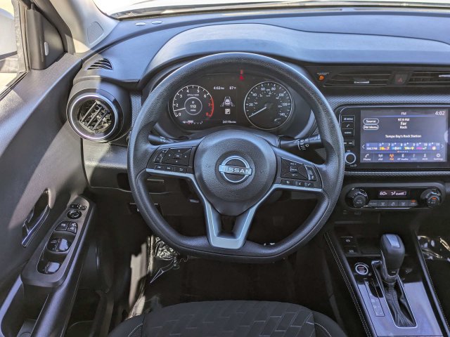 Used 2022 Nissan Kicks SV FWD image 16