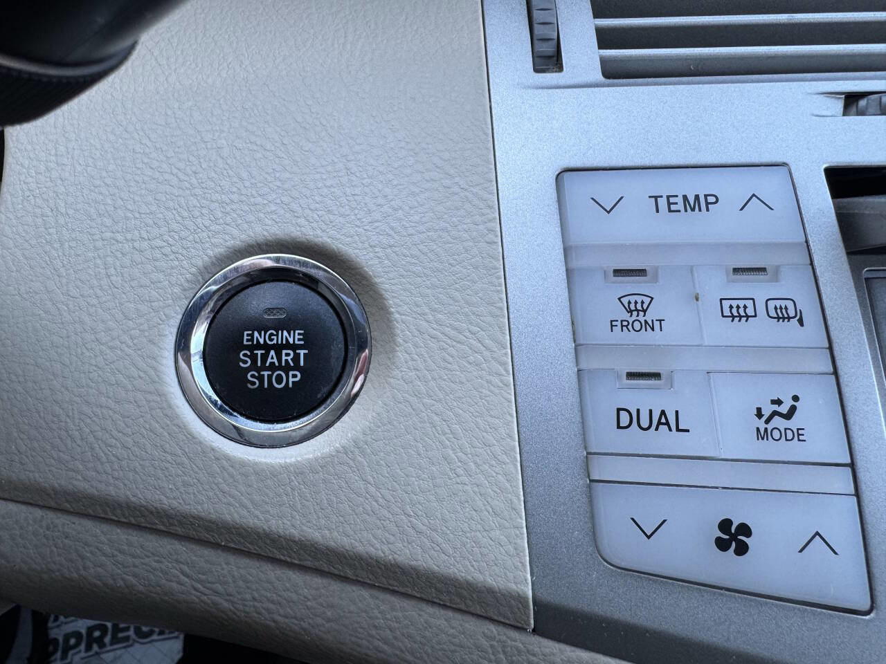 Used 2006 Toyota Avalon Limited FWD image 32