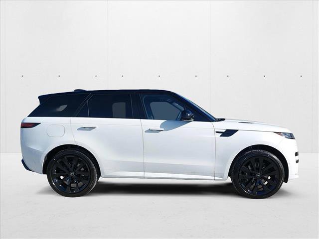 New 2025 Land Rover Range Rover Sport Dynamic SE image 4