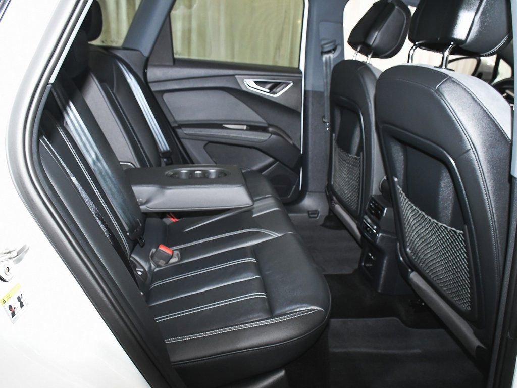Used 2024 Audi Q4 e-tron Premium Plus w/ Premium Plus AWD/4WD image 53