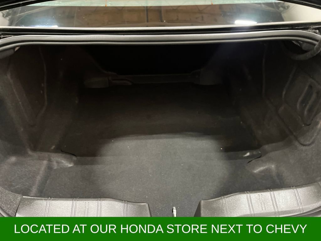 Used 2021 Chevrolet Camaro LT w/ RS Package image 7