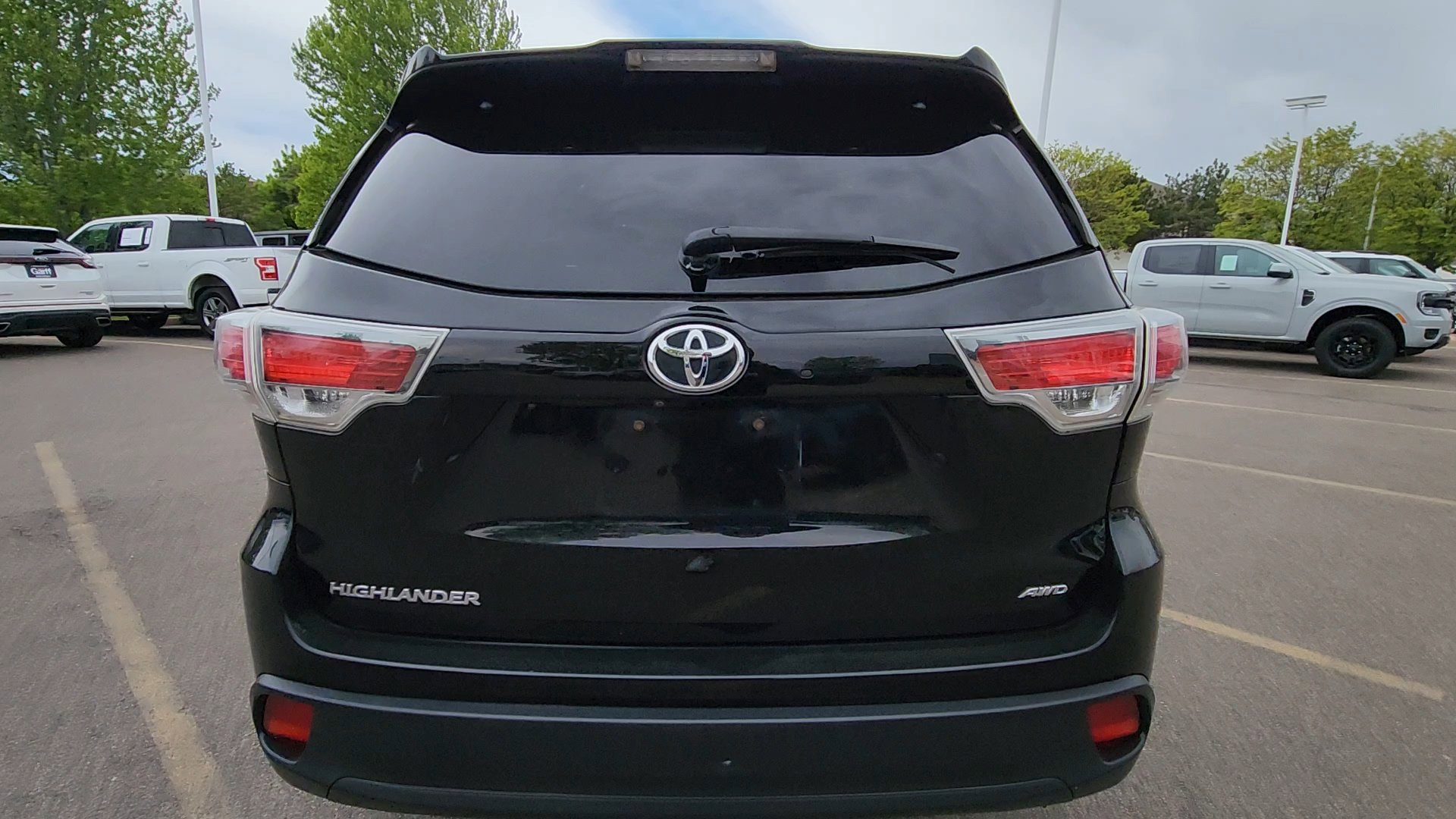 Used 2015 Toyota Highlander Plus AWD/4WD image 39