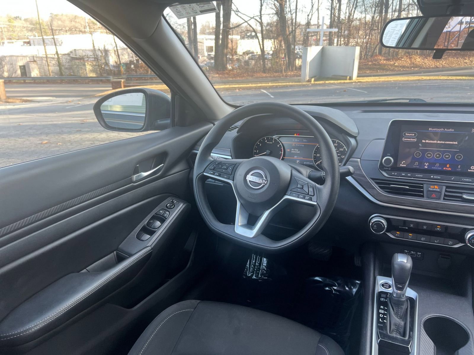 Used 2025 Nissan Altima 2.5 SV image 29