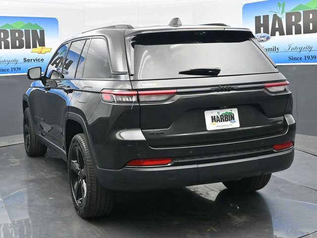 Used 2023 Jeep Grand Cherokee Limited w/ Luxury Tech Group II image 4