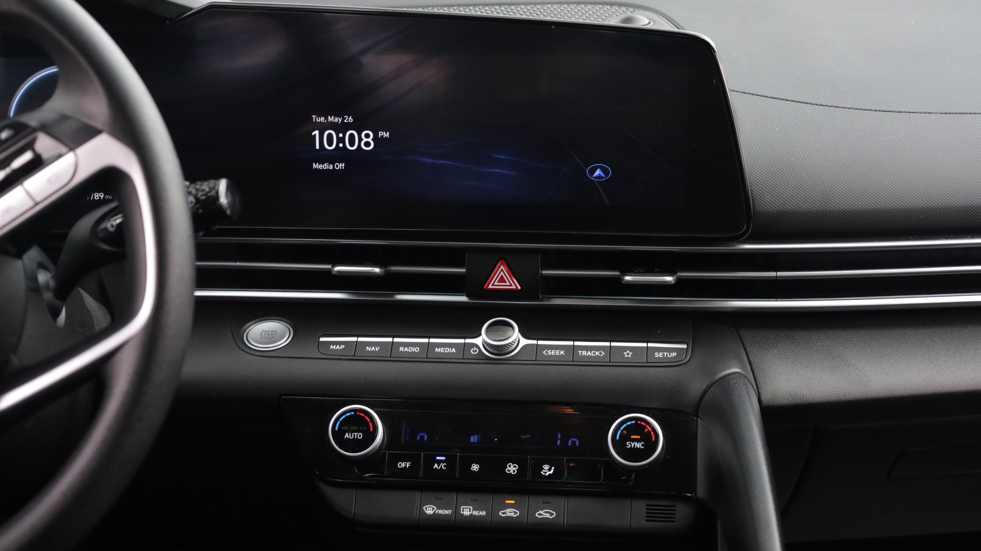 Used 2024 Hyundai Elantra SEL FWD image 9