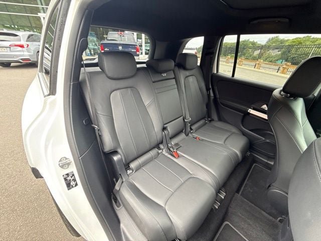 Used 2022 Mercedes-Benz GLB 250 4MATIC image 44
