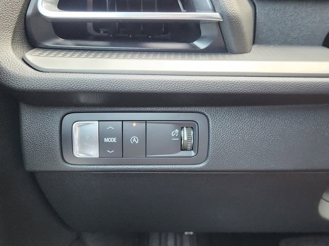 Used 2025 Chevrolet Traverse LT w/ Midnight/Sport Edition FWD image 24