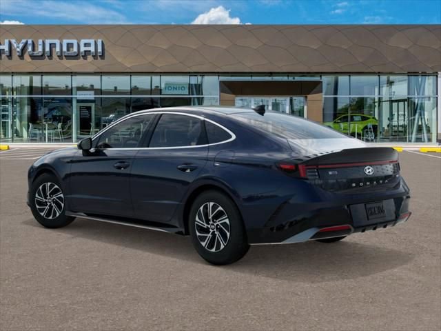 New 2026 Hyundai Sonata Blue FWD image 5