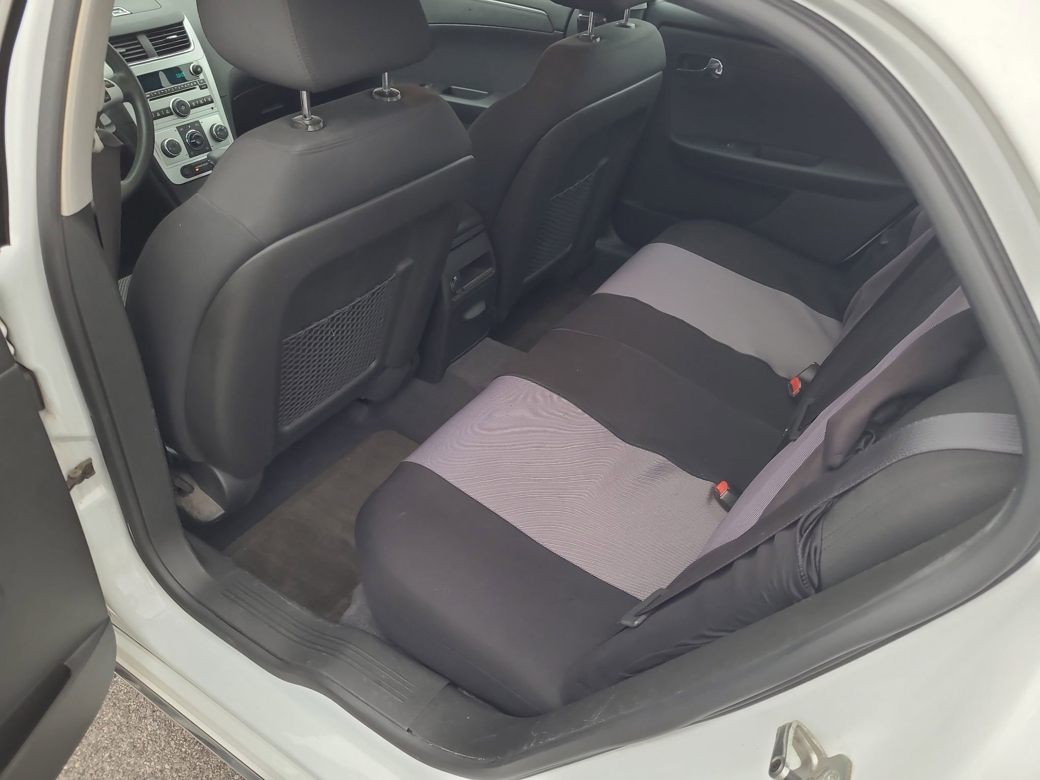 Used 2011 Chevrolet Malibu LT image 17