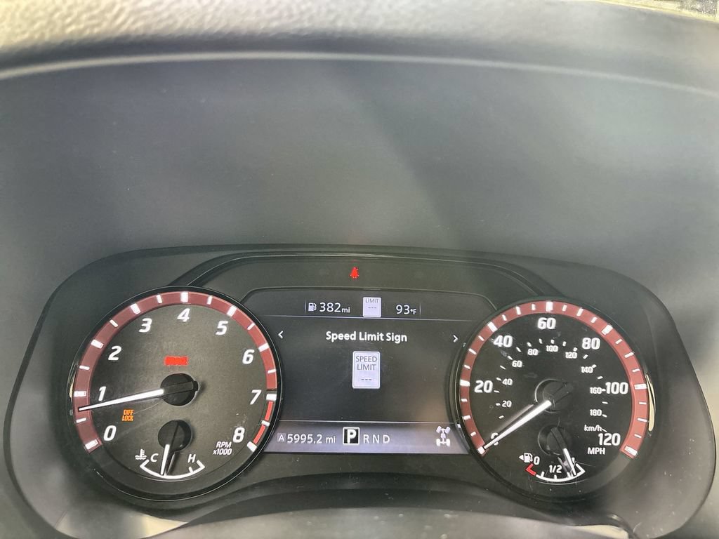 Used 2023 Nissan Frontier PRO-4X w/ Pro Convenience Package AWD/4WD image 10