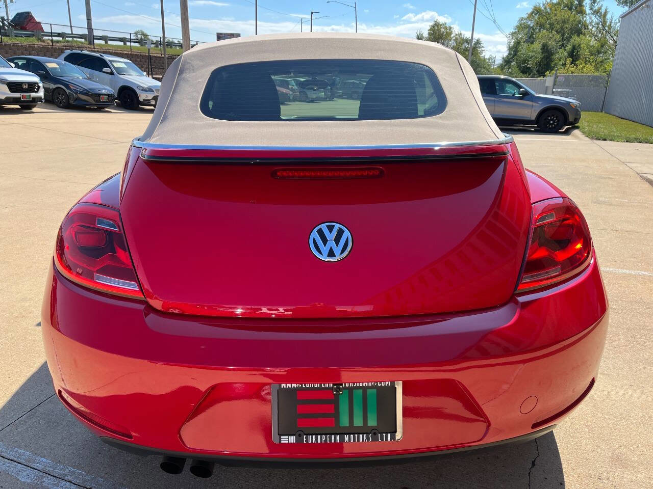 Used 2013 Volkswagen Beetle 2.5 image 22