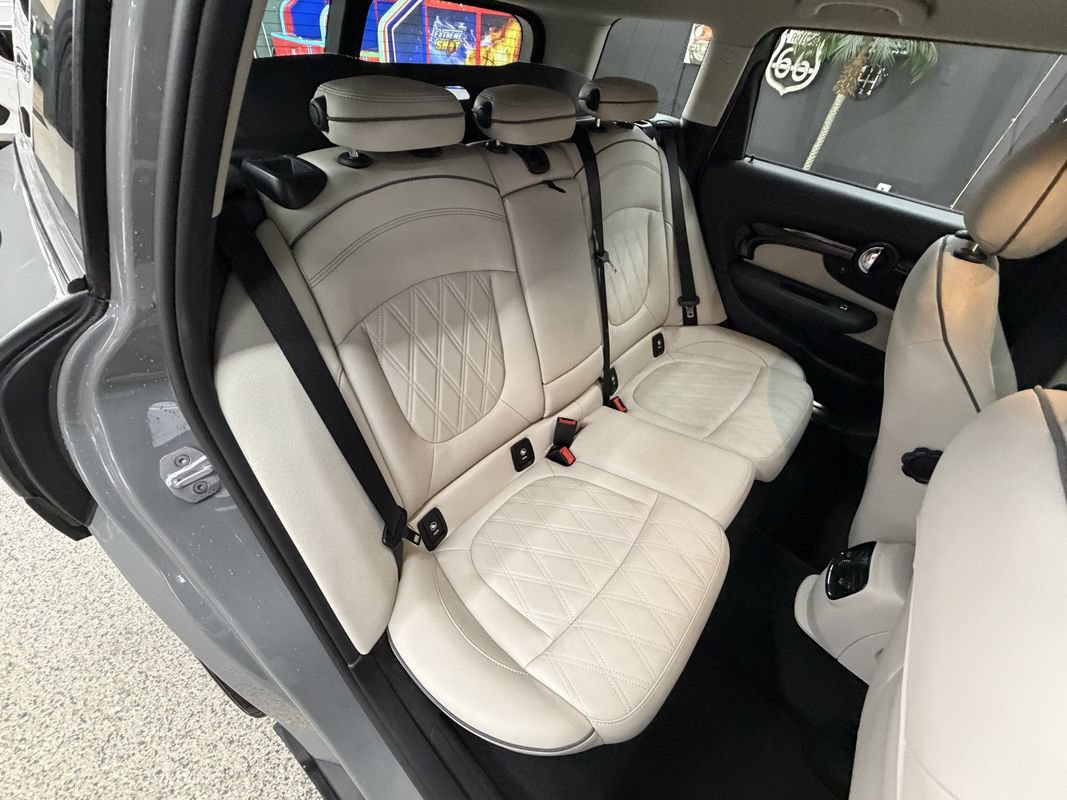 Used 2021 MINI Cooper Clubman S w/ Signature Upholstery Package AWD/4WD image 18