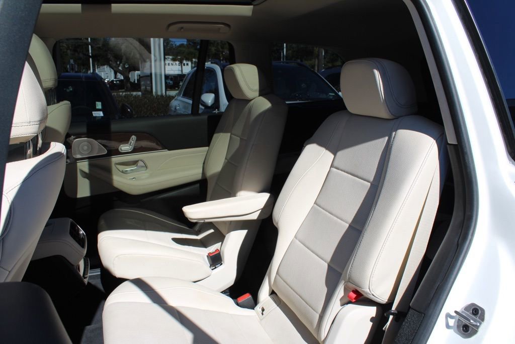 Certified 2022 Mercedes-Benz GLS 450 4MATIC image 26