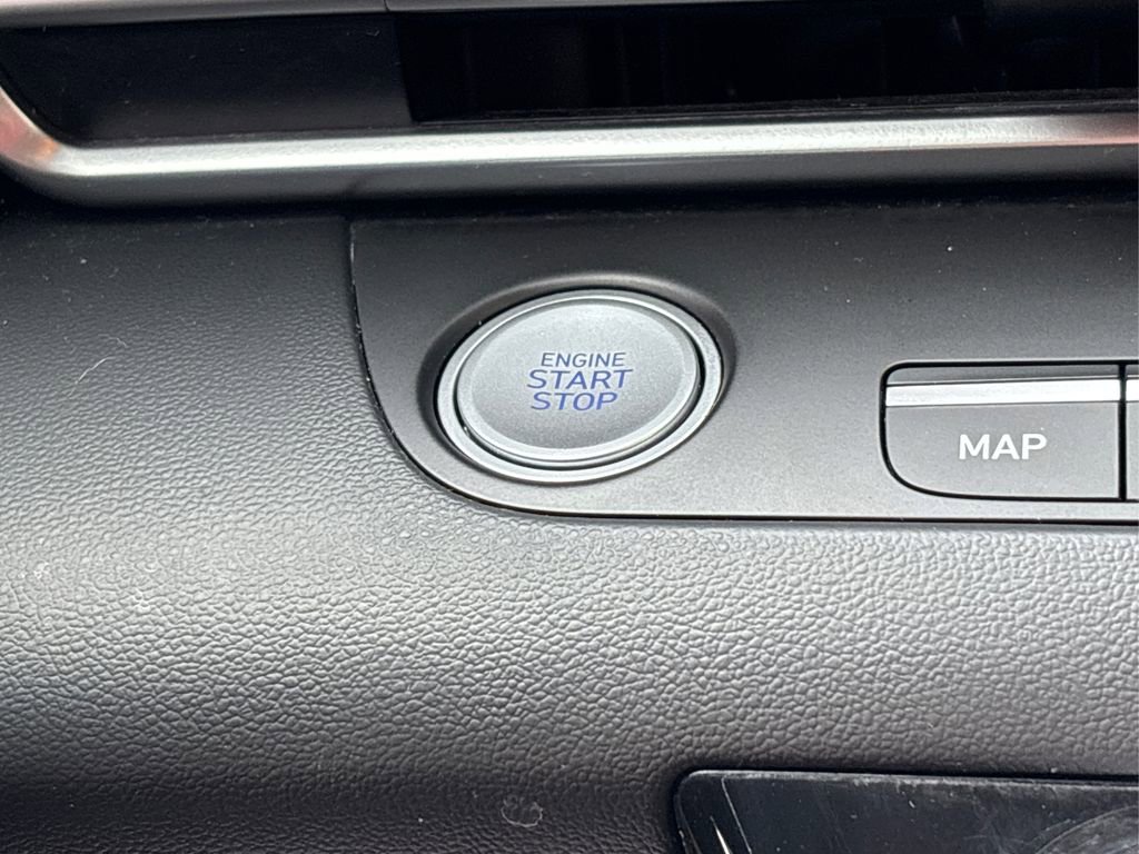 Used 2023 Hyundai Elantra SEL w/ Convenience Package image 26