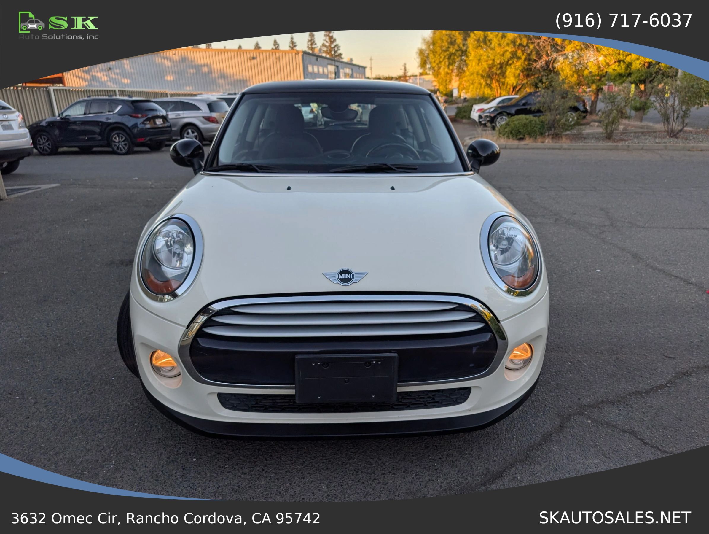 Used 2014 MINI Cooper 2-Door Hardtop FWD image 4