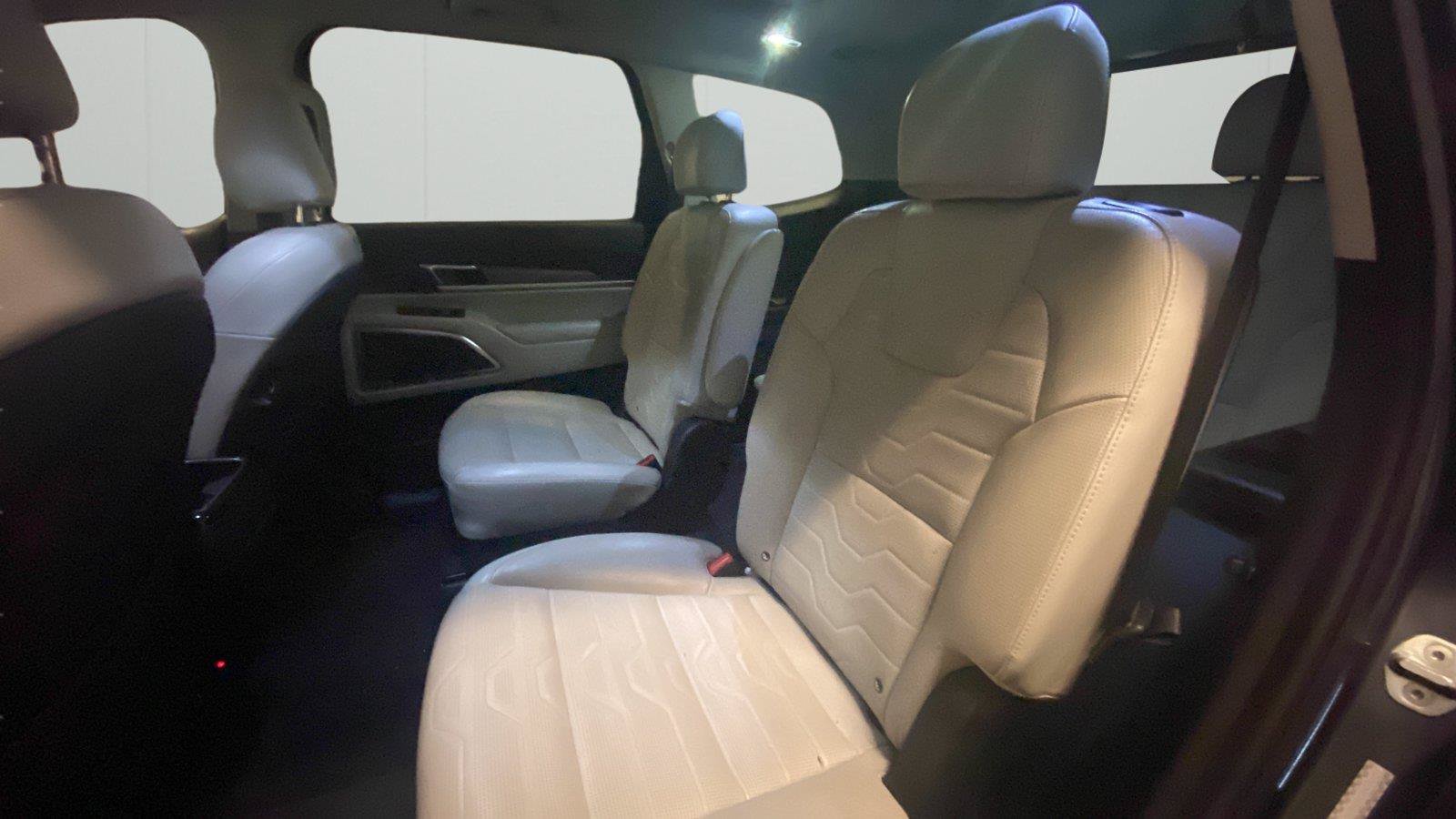 Used 2021 Kia Telluride SX w/ SX Prestige Package AWD/4WD image 11