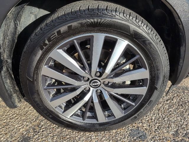 Used 2022 Nissan Pathfinder Platinum w/ Cargo Package image 23