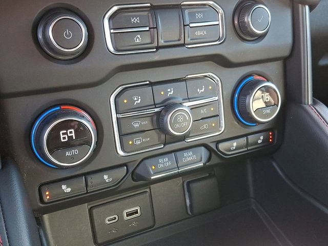 Used 2021 Chevrolet Suburban RST w/ Luxury Package image 16