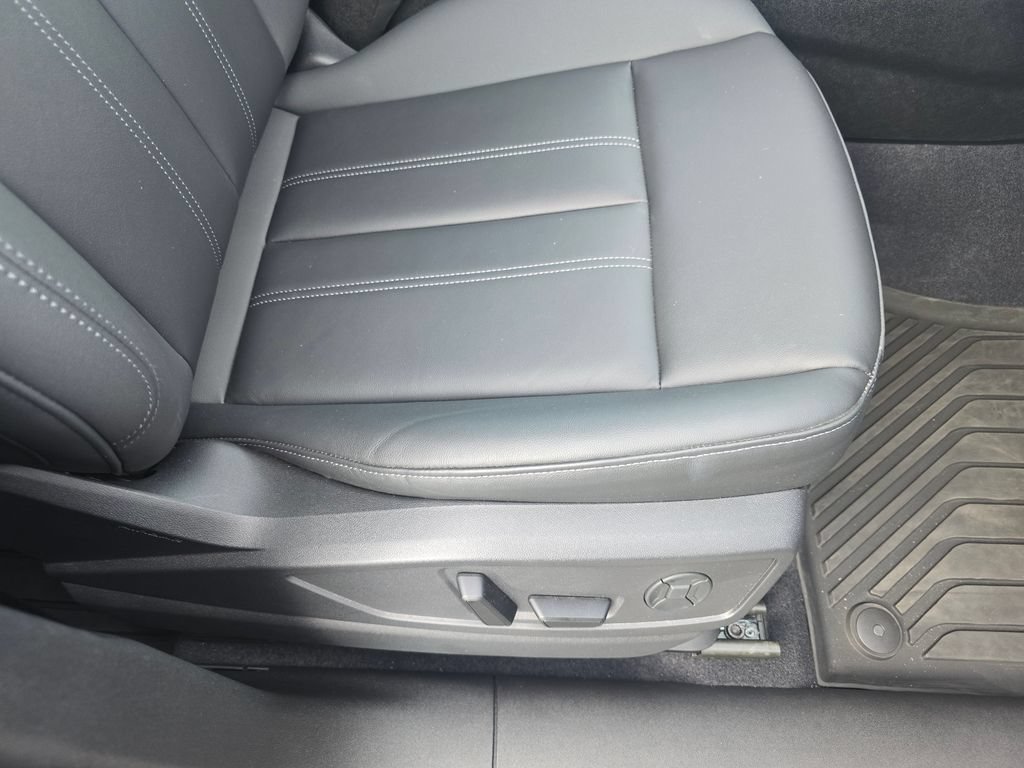 Used 2025 Audi Q5 Premium w/ Convenience Package AWD/4WD image 27
