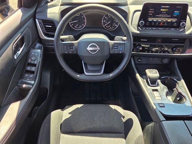Used 2026 Nissan Rogue SV FWD image 7