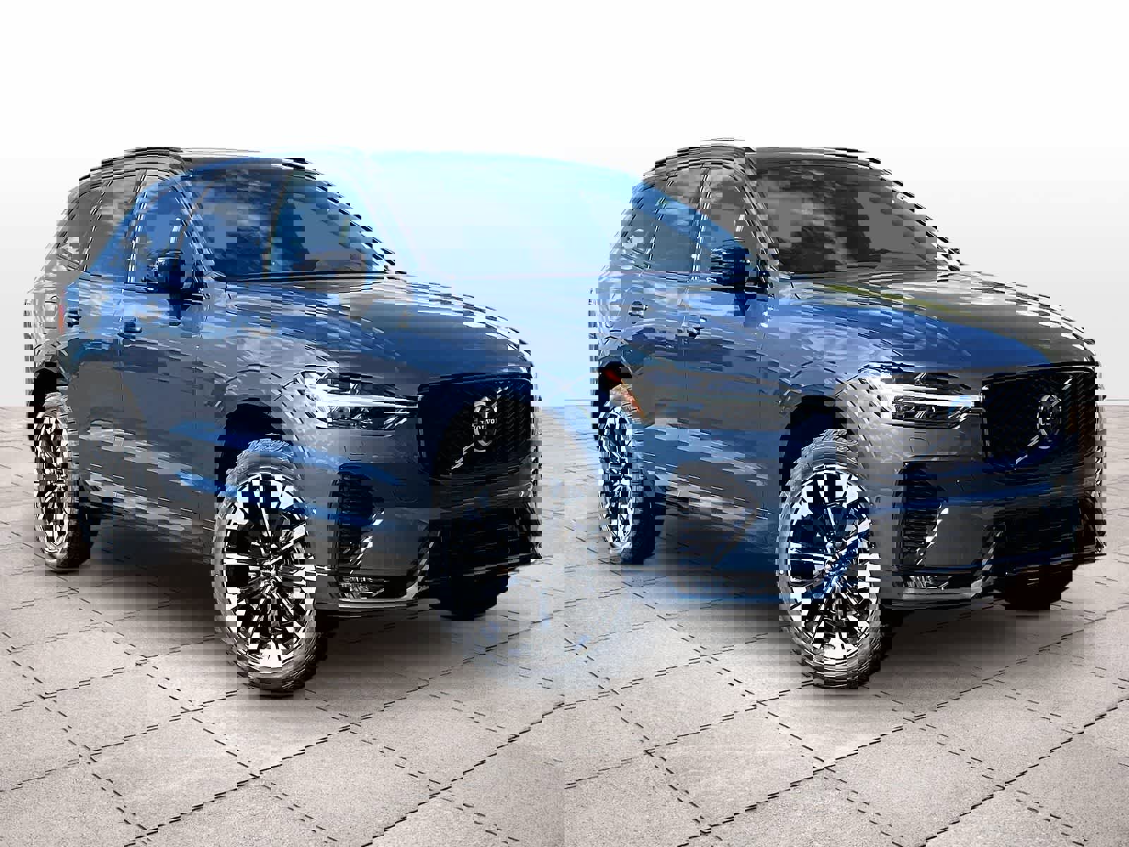 New 2026 Volvo XC60 B5 Plus w/ Climate Package image 2