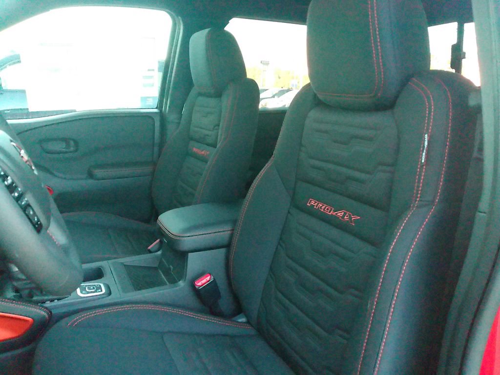 New 2026 Nissan Frontier PRO-4X w/ Pro-4x Convenience Package image 10