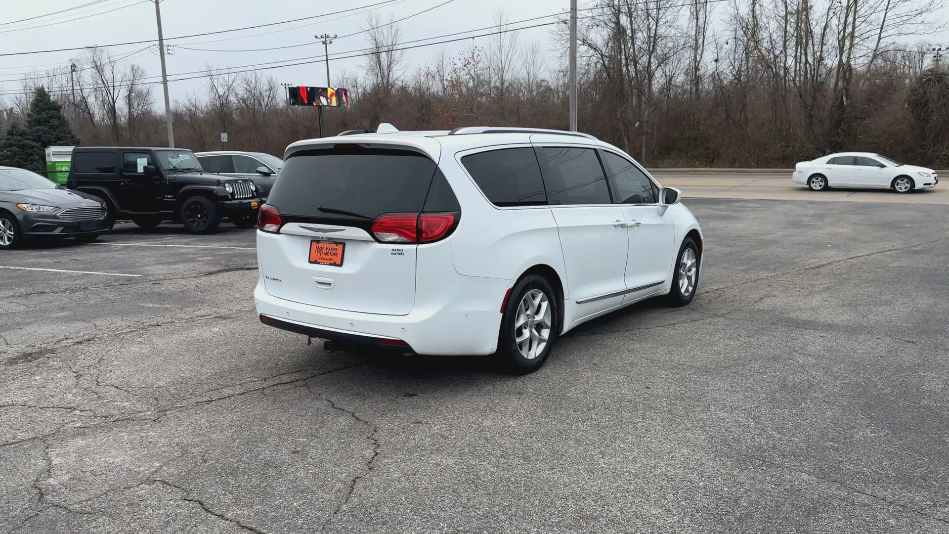 Used 2018 Chrysler Pacifica Touring-L Plus w/ Advanced Safetytec Group image 8