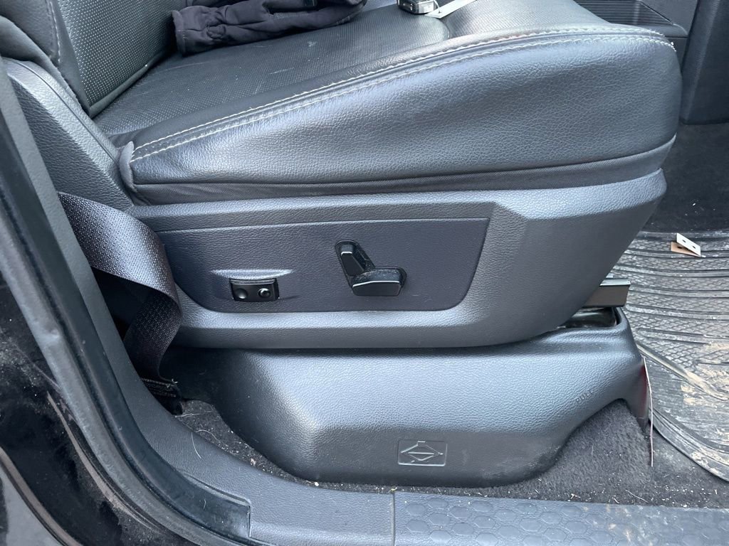 Used 2011 RAM 1500 Laramie w/ Protection Group image 32