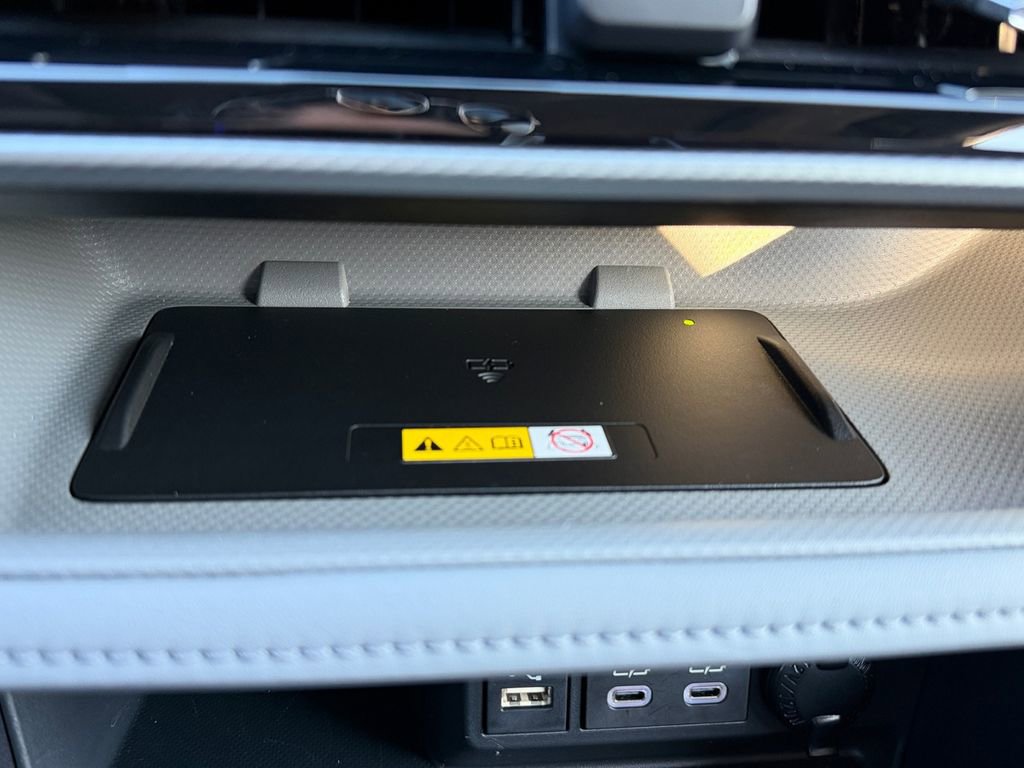 Used 2023 Toyota Highlander Platinum image 23