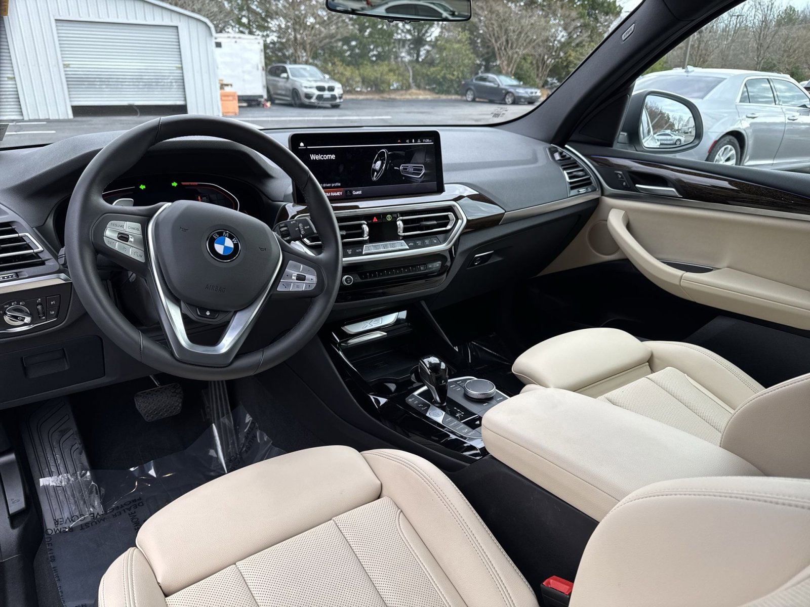 Used 2024 BMW X3 xDrive30i w/ Premium Package image 11