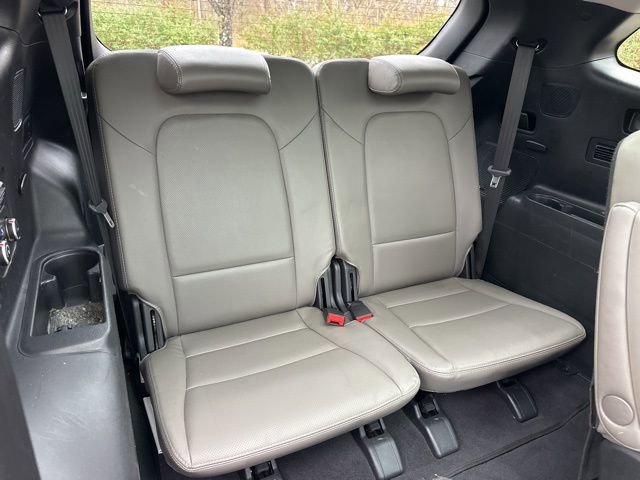 Used 2017 Hyundai Santa Fe Limited image 11