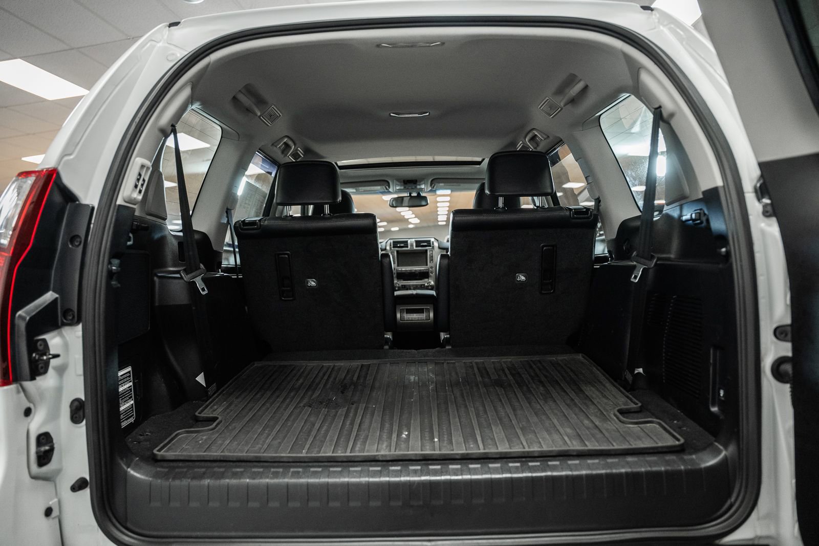 Used 2017 Lexus GX 460 Luxury w/ Sport Design Package image 11