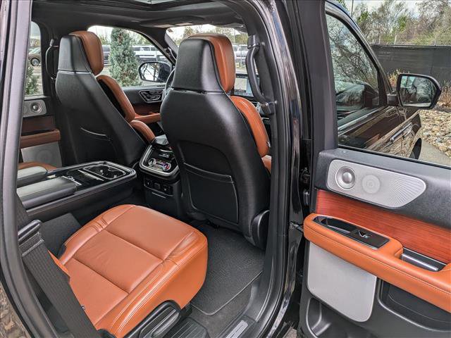 Used 2020 Lincoln Navigator Reserve w/ Equipment Group 208A Reserve image 15