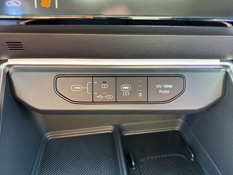 New 2026 Kia Carnival SX w/ SX Dark Edition Package image 44