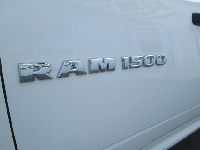 Used 2011 RAM 1500 ST w/ ST Popular Equipment Group AWD/4WD image 8
