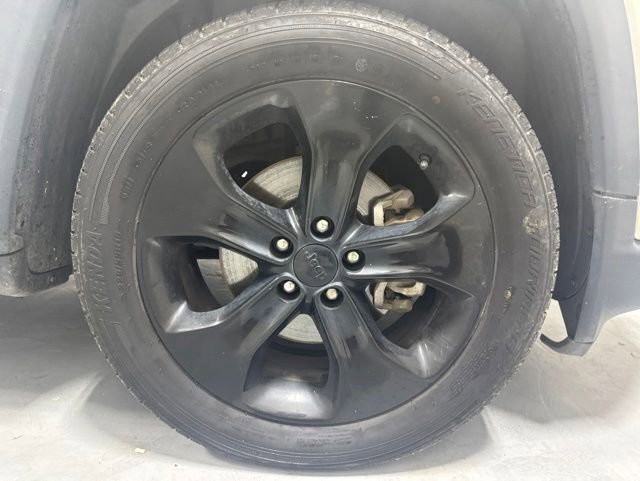Used 2019 Jeep Compass Latitude FWD image 4