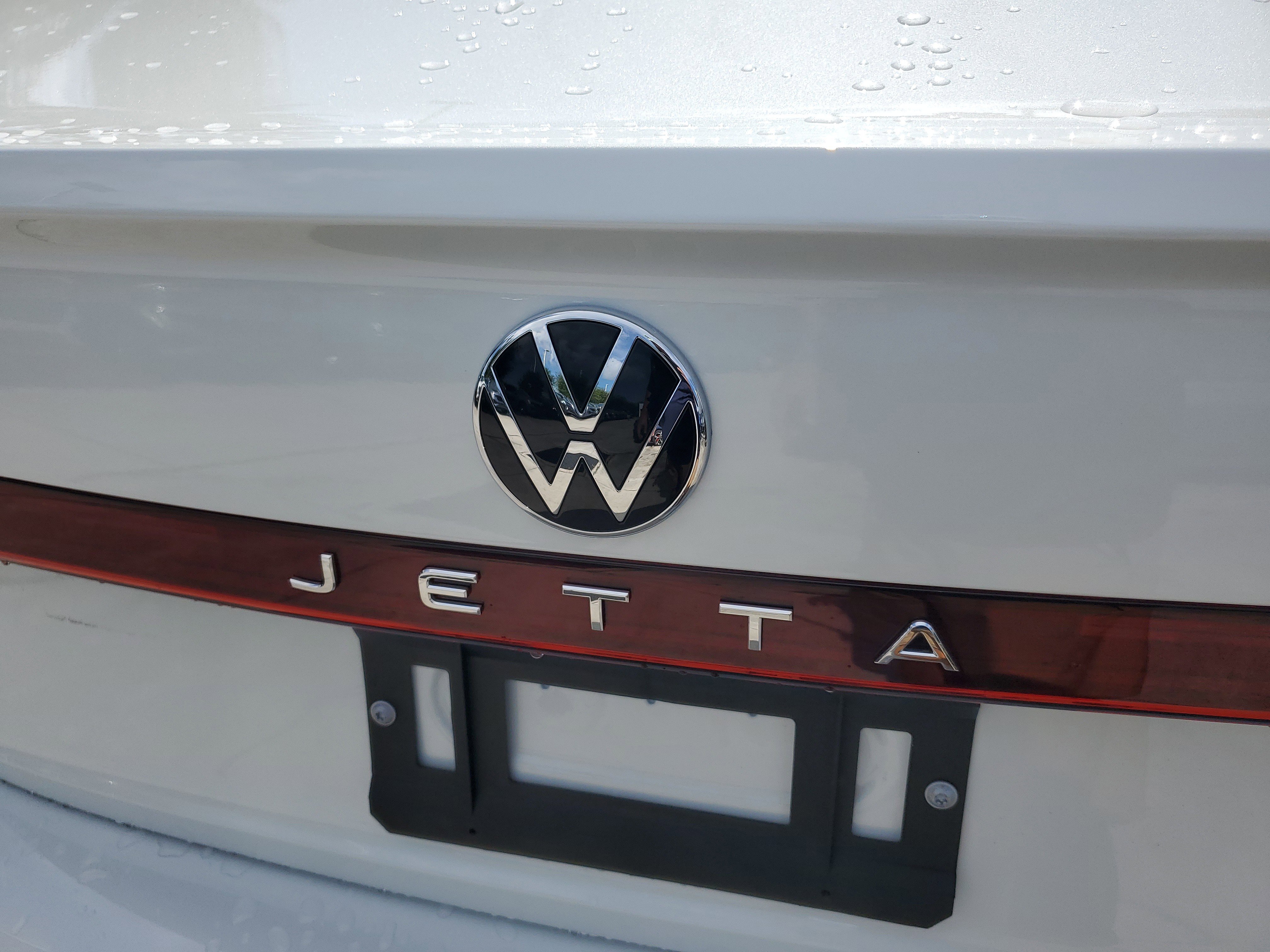New 2025 Volkswagen Jetta SE image 6