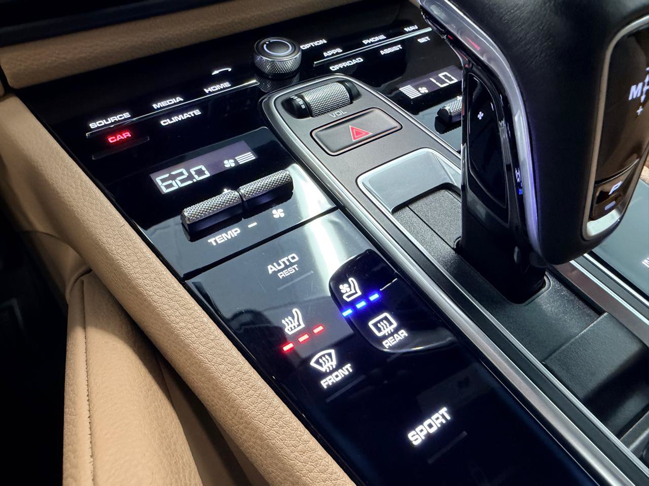 Used 2019 Porsche Cayenne AWD/4WD image 44