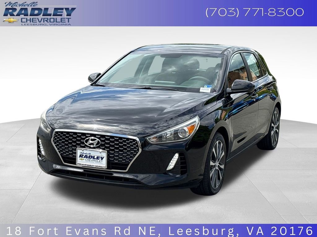 Used 2019 Hyundai Elantra GT FWD image 1
