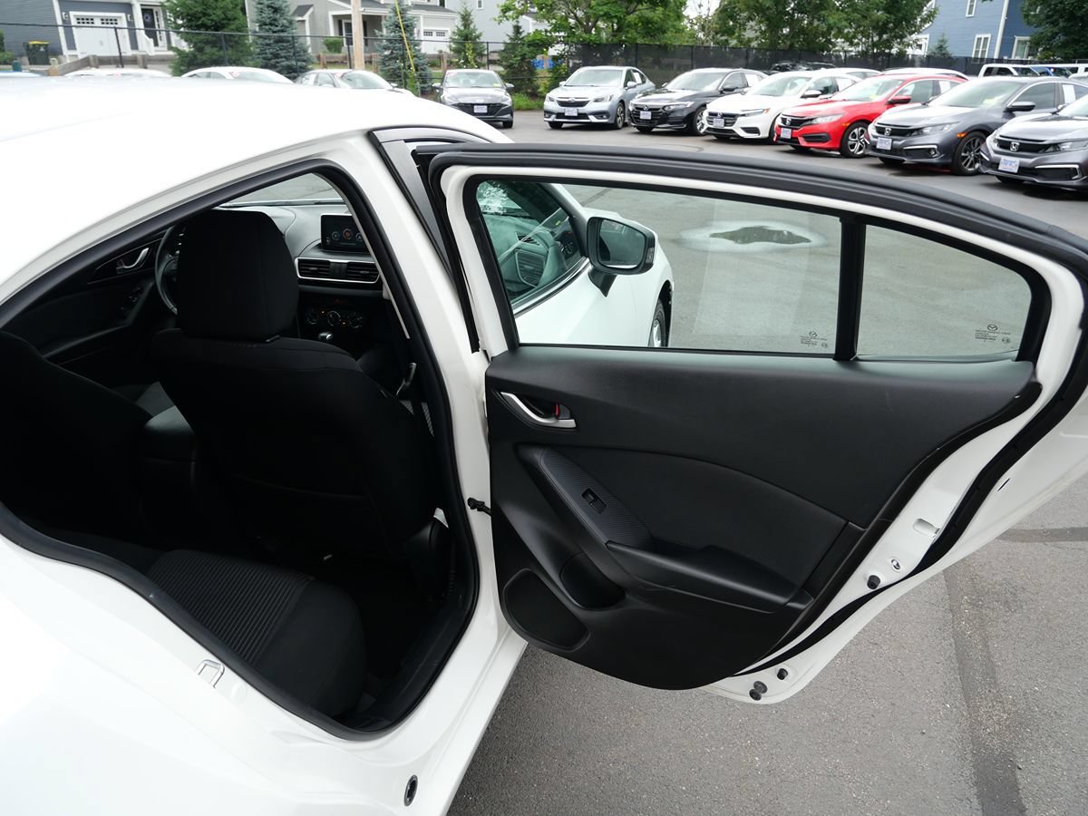 Used 2015 MAZDA MAZDA3 i Touring FWD image 34