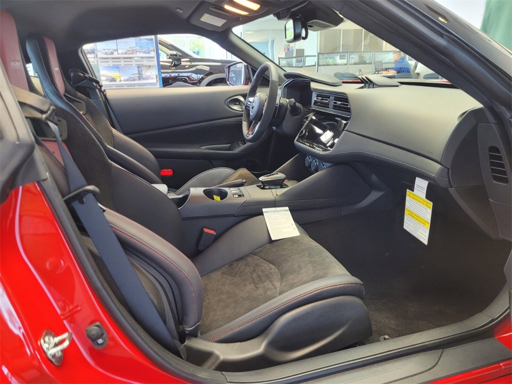New 2025 Nissan Z NISMO w/ Floor Mat Package image 11