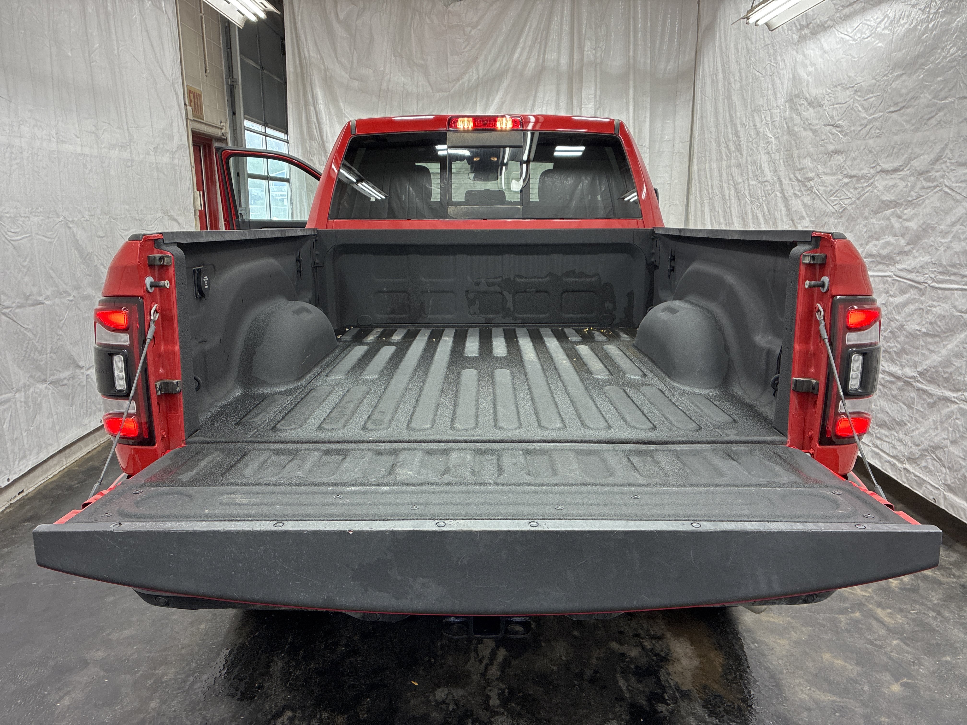 Certified 2024 RAM 2500 Big Horn w/ Night Edition AWD/4WD image 10