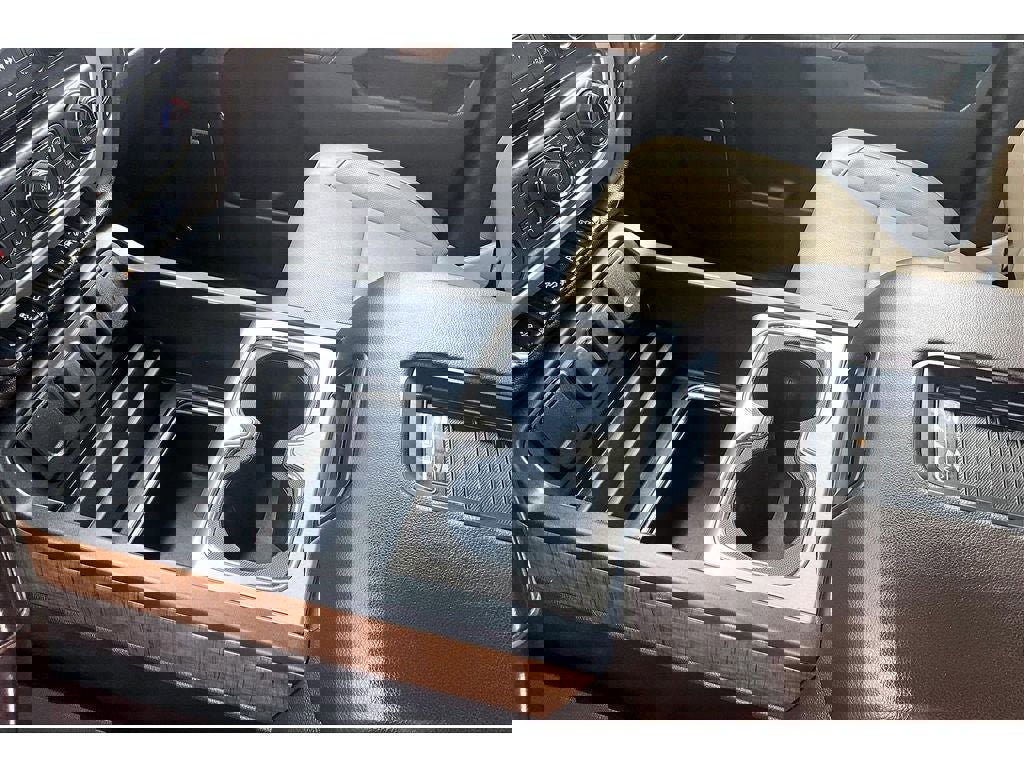 Used 2018 GMC Sierra 1500 SLT image 15